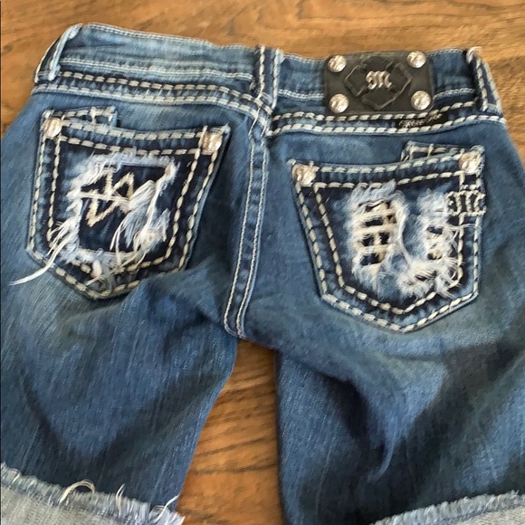 Miss Me cutoff jean shorts - Picture 6 of 6